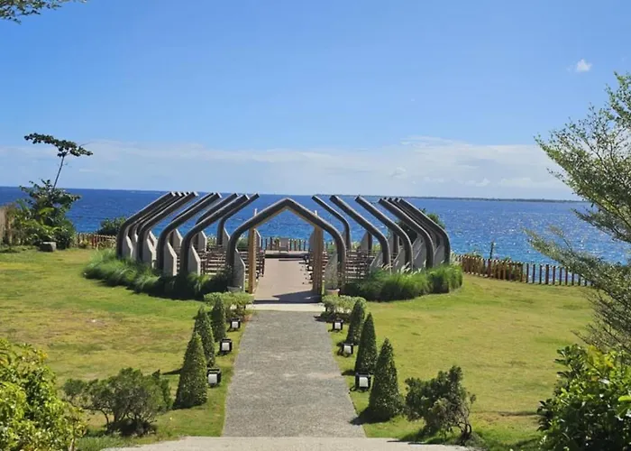Appart hôtel Mactan Newtown With Sea And Mountain View